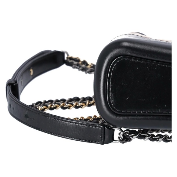 Chanel Small Gabrielle Hobo Bag Black Tan Beige Aged Calfskin Quilted Leather - Picture 6 of 12